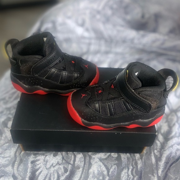 Jordan 6 Rings - Picture 3 of 4